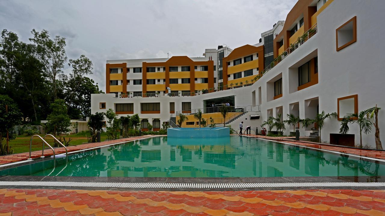 Kamlesh Continental Hotel Angul Exterior photo