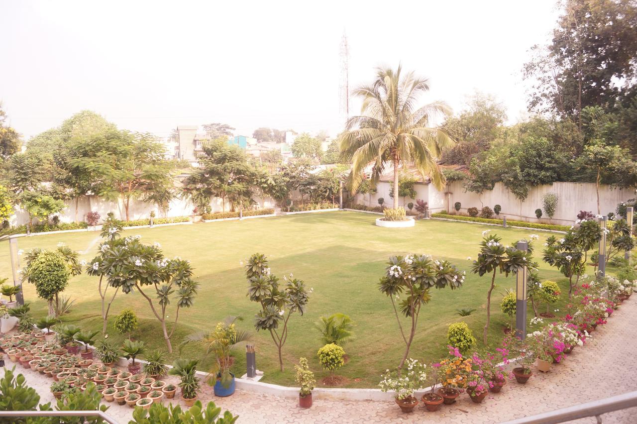 Kamlesh Continental Hotel Angul Exterior photo