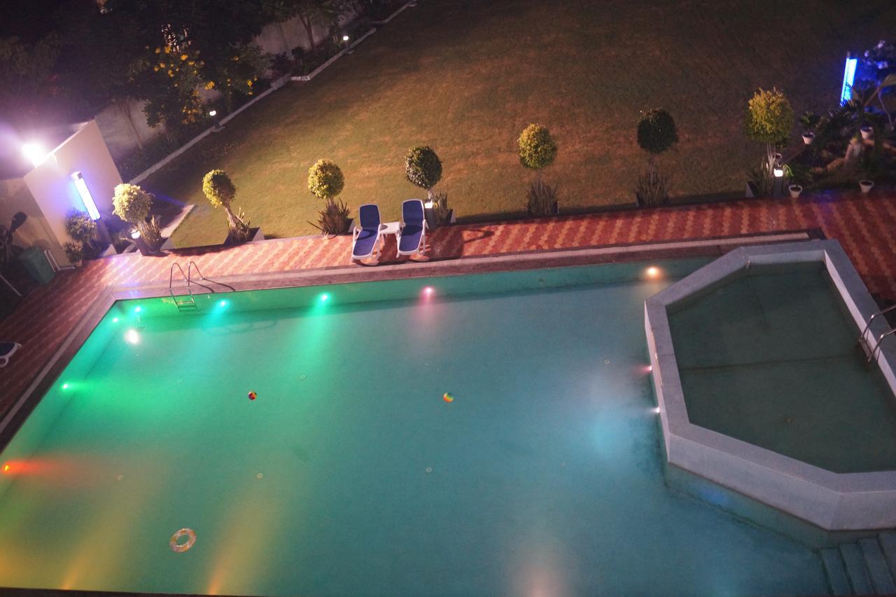 Kamlesh Continental Hotel Angul Exterior photo